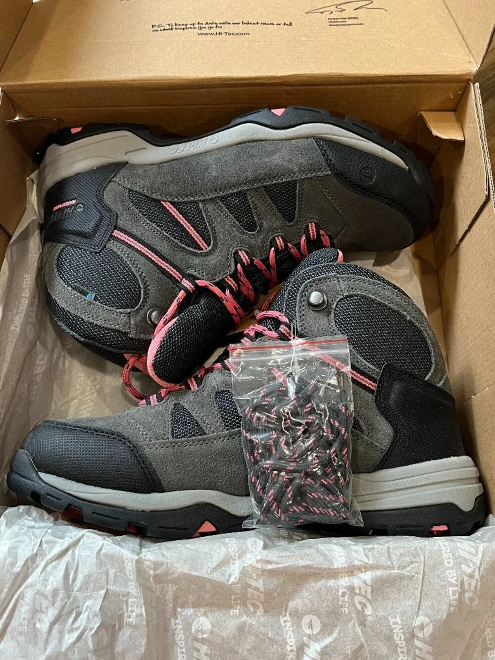 NWT Hi-Tec Skamania Mid WP Waterproof Women's Hiking Boots